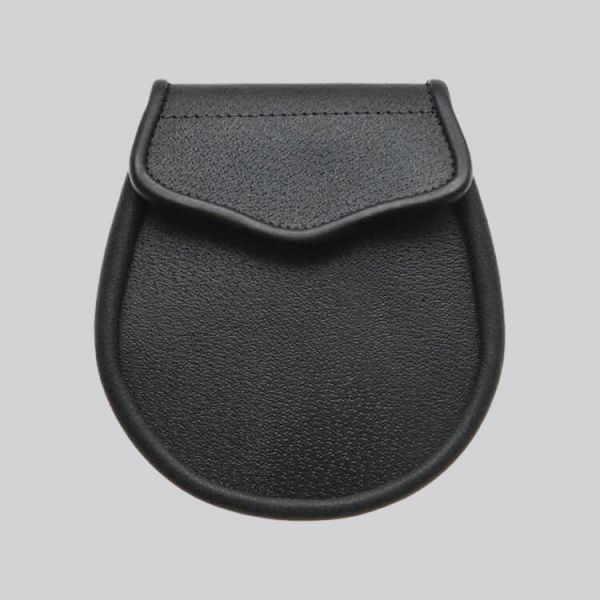 Basic Design Black Leather Sporran With Free Chain Belt